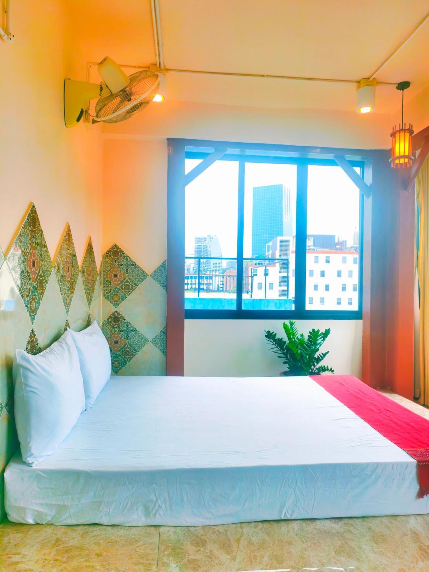 Apartment Sky Bedroom With A Smooth Life View Bangkok