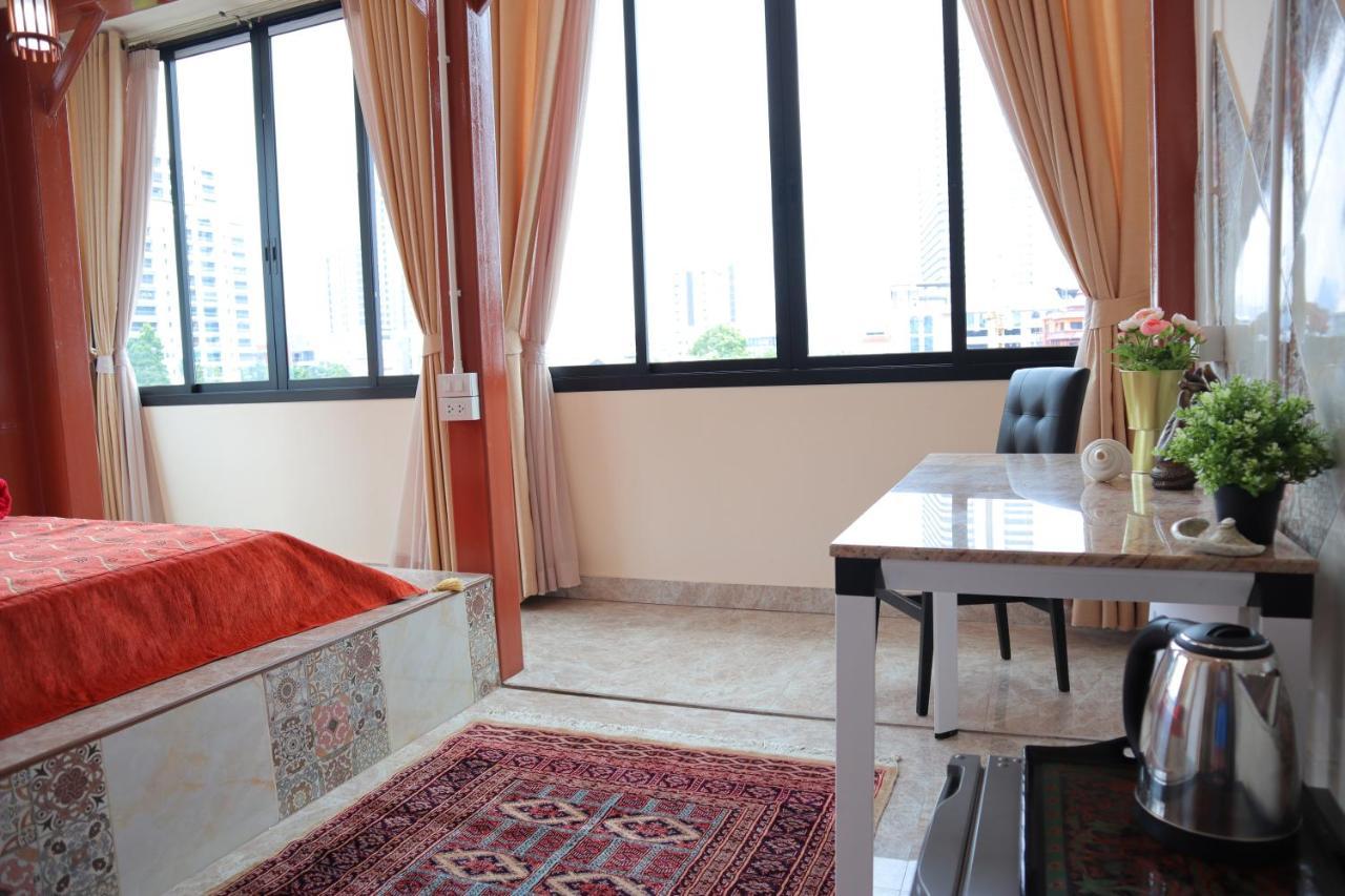 Sky Bedroom With A Smooth Life View Bangkok